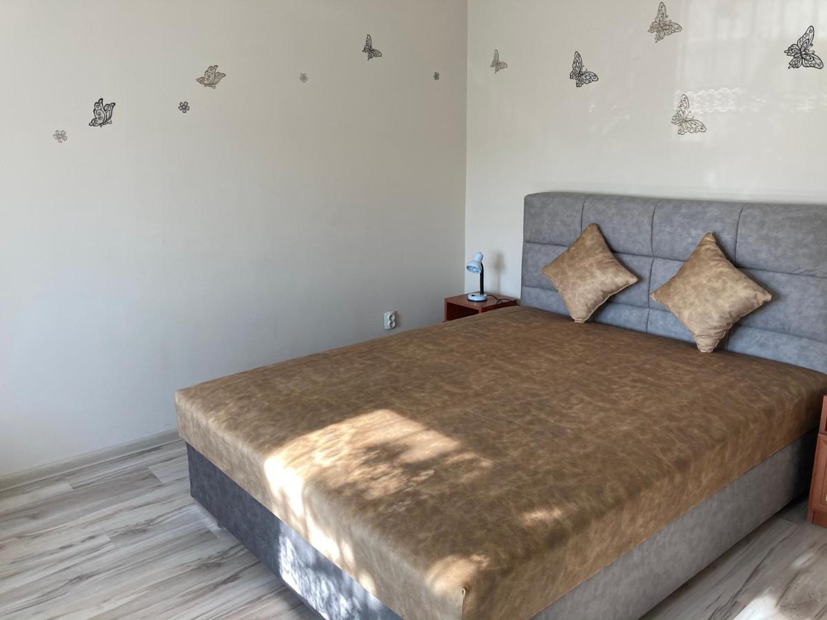Kristaly Apartman エゲル エクステリア 写真